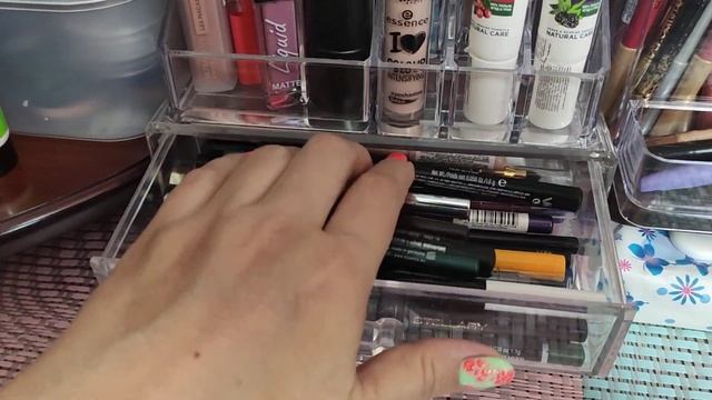 Мой косметический стол/ Хранение косметики/ Запасы косметики смотреть онлайн