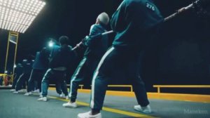 видео игра в кальмара ʼʼперетягивание каната,,