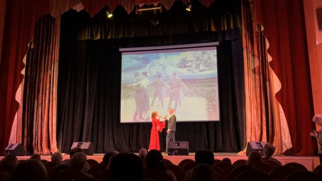 «Майский вальс» - Дуэт (муз. И.Лученок, сл. М. Ясень) смотреть онлайн