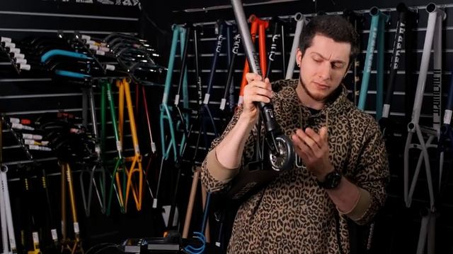 TechTeam Glitch - обзор трюкового самоката