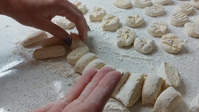 ЛЕНИВЫЕ ВАРЕНИКИ с творогом - подробный РЕЦЕПТ пошагово. Быстрый ЗАВТРАК. Кулинарная медитация ASMR смотреть онлайн