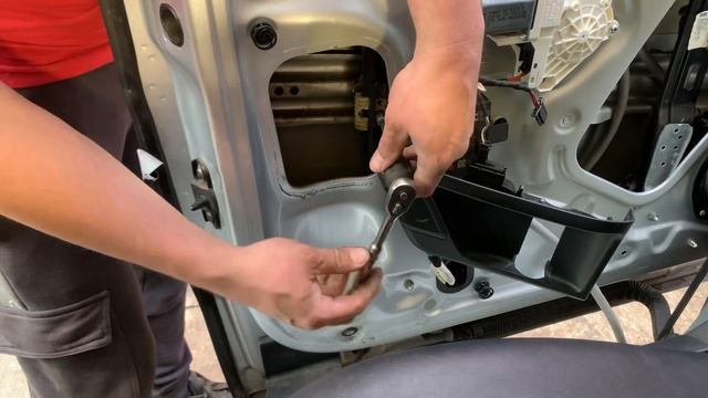 Vw Sharan slide door window glass easy and quick replacement смотреть онлайн