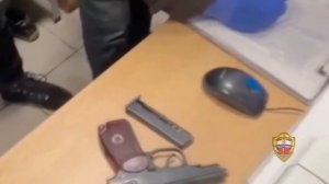 Пистолет Макарова, переделанный из охолощённого в боевой, изъяли полицейские у водителя иномарки