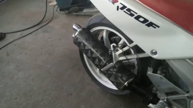 Honda VFR 750F Remus Viper Carbon смотреть онлайн