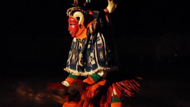 Trippy African Zaouli Dance смотреть онлайн