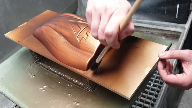 Стирание патины с краски с эффектом металла 2