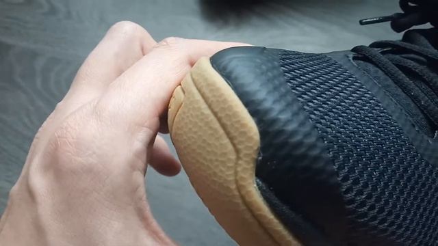 Внешний вид кроссовки Reebok More Buckets смотреть онлайн