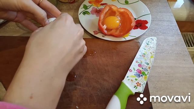 Яичница в Болгарском перце. Рецепт яичницы в духовке. Яйца запечённые в перце. Рецепт Бомба!! смотреть онлайн