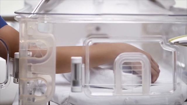 Инкубатор-трансформер Dräger Babyleo TN500: облегчение рабочих процессов в ОРИТН смотреть онлайн