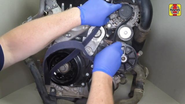 How to replace the auxiliary drive belt on the Ford Transit Custom 2013 to 2017 Diesel смотреть онлайн