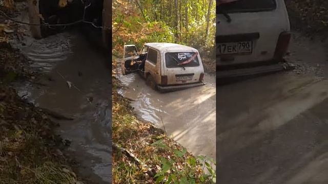 Пока лебедку не купили,тянем хайджеком смотреть онлайн