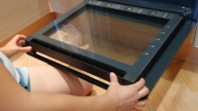Как снять стекло на духовом шкафу Electrolux смотреть онлайн