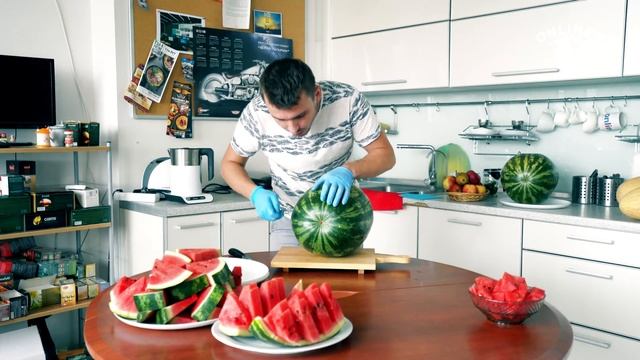 Шесть способов оригинально нарезать арбуз смотреть онлайн