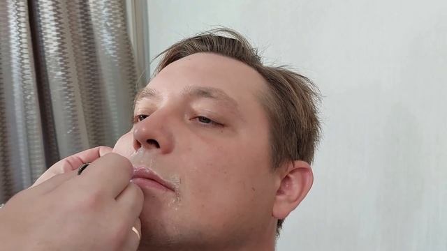 СНОСИМ БОРОДУ! Бритьё у рязанского барбера-6 смотреть онлайн