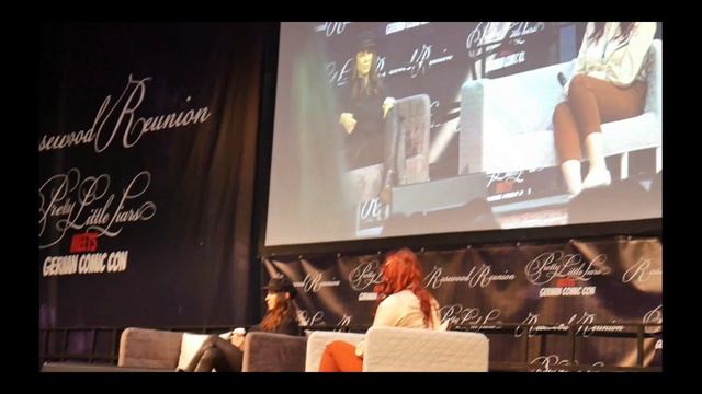 Pretty Little Liars Troian Bellisario and Ashley Benson answer questions at Comic Con Dortmund 2019 смотреть онлайн