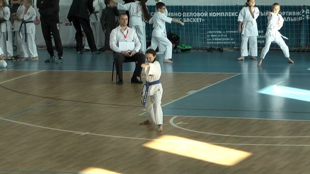 Рычка Виктория, ката Тайкоку Соно Ни смотреть онлайн