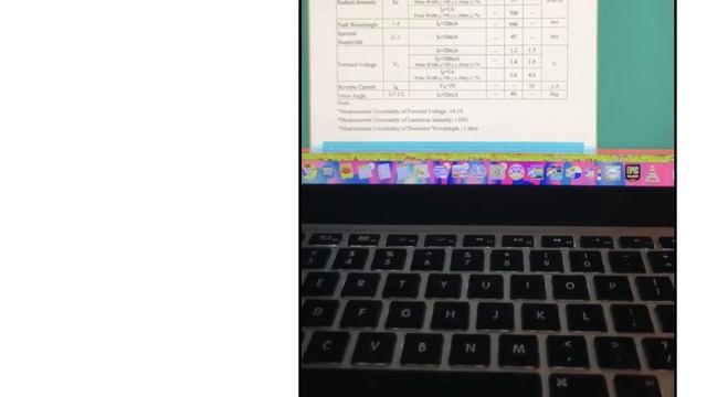 Apple: MacBook Pro Mid 2015 Display flickering to static/weird colour during usage смотреть онлайн