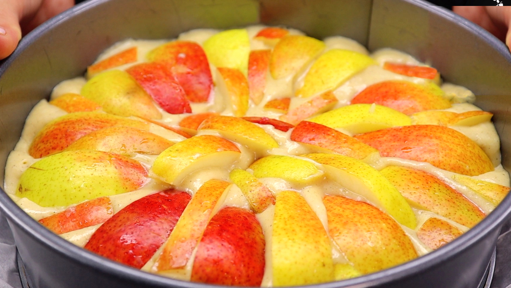 Это ЛУЧШЕ, чем ШАРЛОТКА: не опадает после остывания, нежный и воздушный ПИРОГ С ГРУШАМИ смотреть онлайн