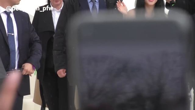 Jisoo 지수 [BLACKPINK] - Dior Spring Summer 2023 fashion show in Paris - 27.09.2022 смотреть онлайн
