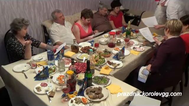 Подарки песня переделка на мотив Капитан улыбнитесь прикольные подарки на день рождения смотреть онлайн