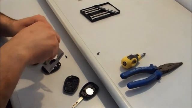 Schimbare carcasa cheie Renault Modus/ Clio III смотреть онлайн