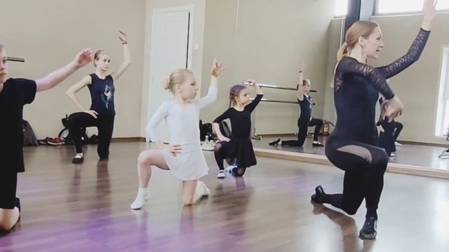 Фигуристы танцуют Кармен. смотреть онлайн
