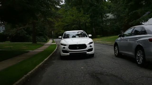 CINEMATIC CAR VIDEO - 2017 MASERATI LEVANTE Q4 - NIKON D3400 смотреть онлайн