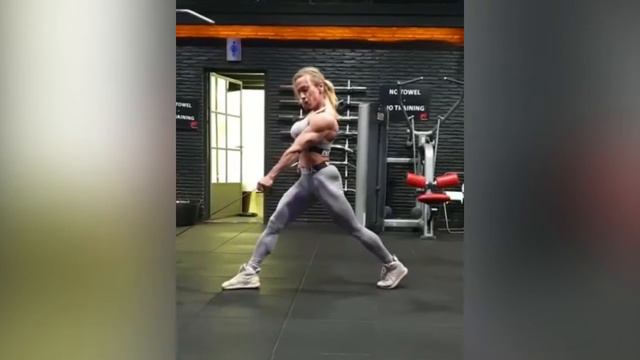 Oana Marinescu - IFBB PRO - Bodybuilding - workout motivation смотреть онлайн