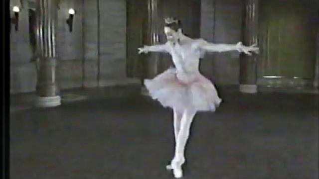 Elizabeth Platel performs Aurora's solo from Sleeping Beauty смотреть онлайн