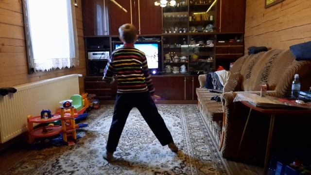 как НЕ сидеть за игрой в приставку смотреть онлайн