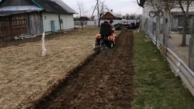 Мини трактор 4×4.самодельный. Пробная пахота смотреть онлайн