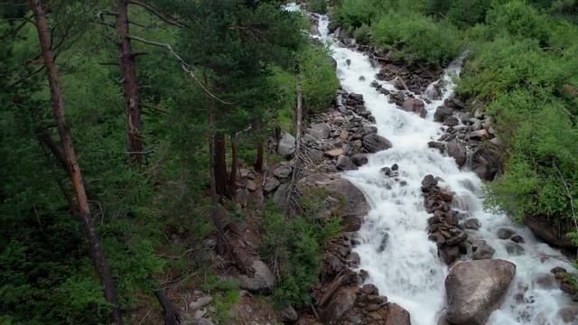 Река Донгуз-Орун и Когутай после сильного дождя | DJI AIR 2S смотреть онлайн