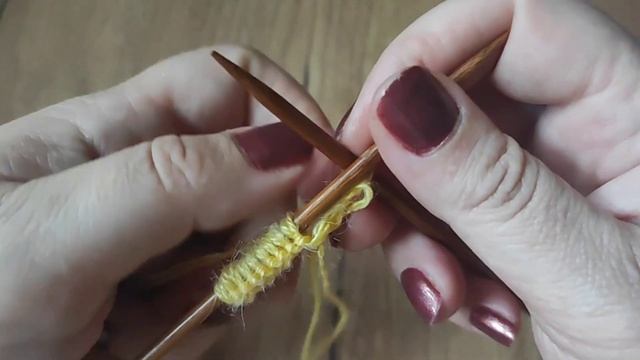 Мк.Шарф спицами простым ,легким узором для начинающих смотреть онлайн