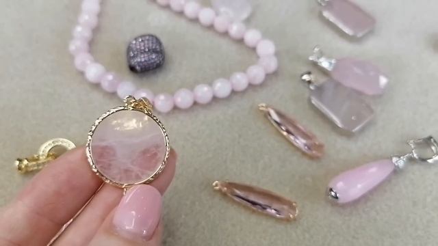Украшения с розовым кварцем и не только... Часть 2. смотреть онлайн