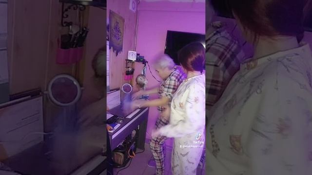 2022-12-09-233418382.mp4