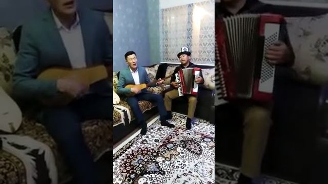 Аккордеон комуз "кол баяны" смотреть онлайн