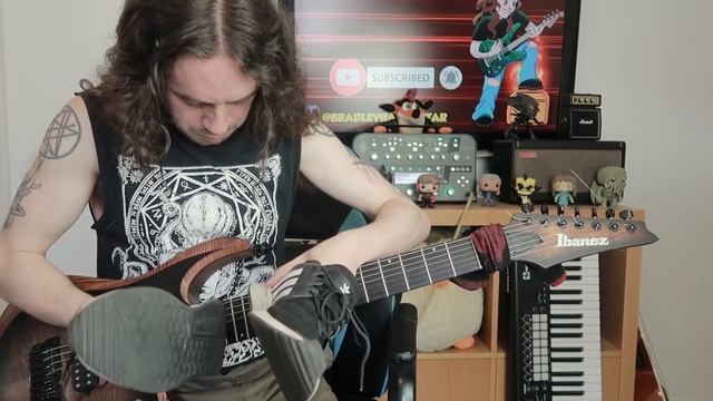 Playing The Tornado Of Souls Solo With My Shoes (Tornado Of SOLES!) смотреть онлайн
