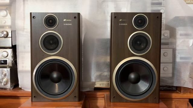 VINTAGE ACOUSTIC SANSUI MODEL S-900XR.3-tone medium bookshelf.Sound very dynamic.1990/Japan made?? смотреть онлайн