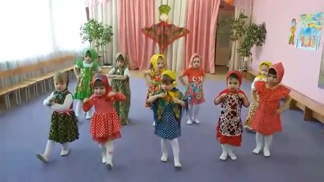 Танец матрешек. 2 младшая группа смотреть онлайн