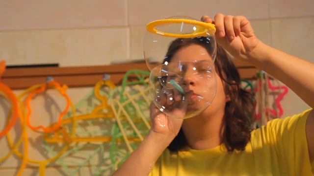 Как разводить и использовать концентрированный мыльный раствор BIG BUBBLES 10/1 смотреть онлайн
