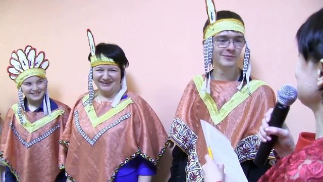 смешная сценка с участием гостей.Омоложение юбиляра смотреть онлайн