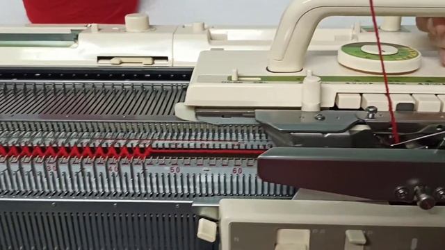 Вязание резинок на двухфонтурном комплекте Brother KH-881/ KR850 ( вязальная машинка Бразер)