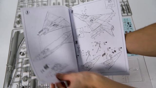 Сборная модель Mirage III C Fighter. Распаковка смотреть онлайн