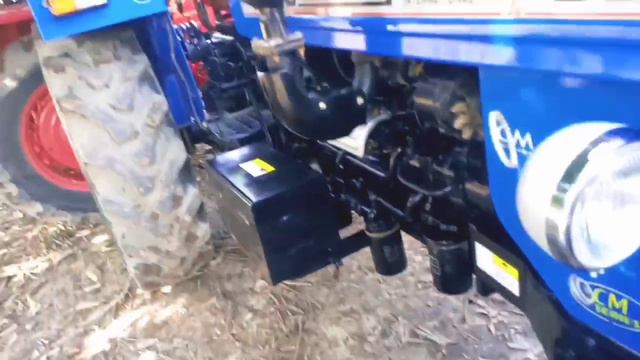ट्रैक्टर में चाबी भी नही लगी/Sasta tractor bajar said nagli Amroha | old tractor use tractor mandi смотреть онлайн