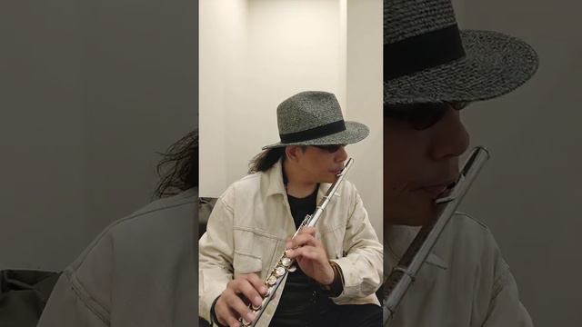 [Short] C Flute on 6/8 Jazz смотреть онлайн