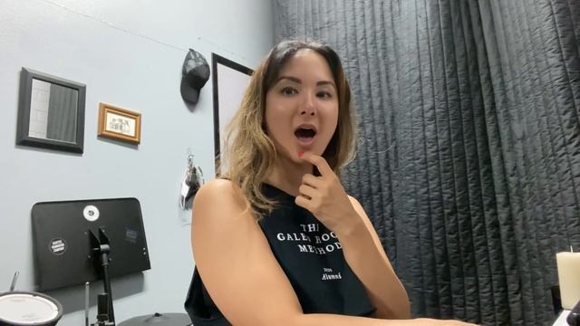 Vocal Warm Up Exercise - Voice Lesson смотреть онлайн