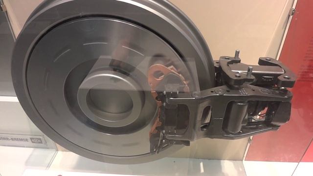 Музей техники в Мюнхене, тормоза скоростного поезда смотреть онлайн