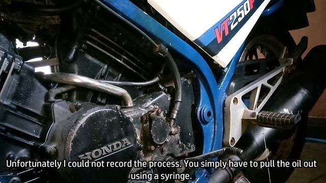 How To Flush Out A Motorcycle Hydraulic Clutch | Honda VT 250 смотреть онлайн