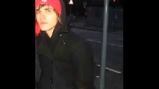 Mikey Way смотреть онлайн