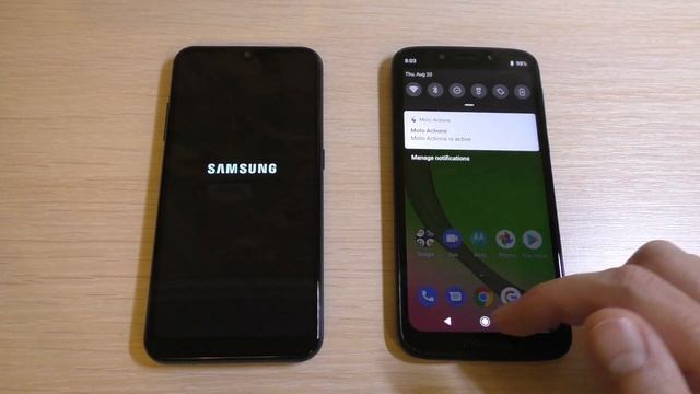 Samsung Galaxy M01 Vs Motorola Moto G7 Play Bootanimation